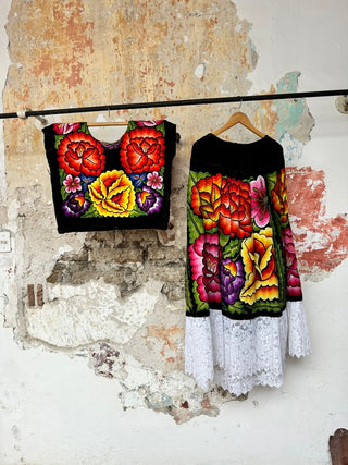 Traje bordado flores multicolor