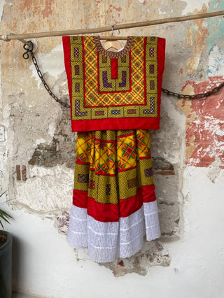 Traje completo antiguo cadenilla multicolor