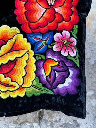 Traje bordado flores multicolor