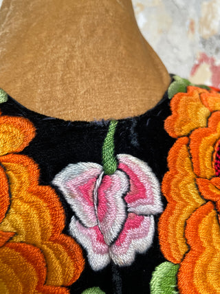Traje completo antiguo terciopelo negro