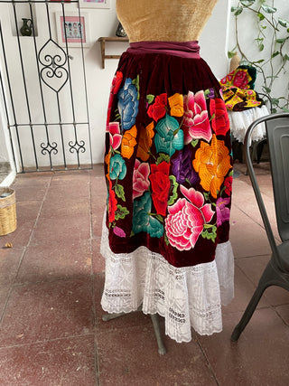Traje completo antiguo terciopelo guinda